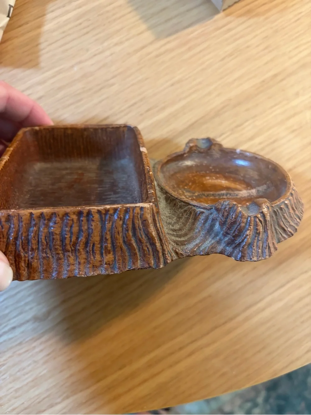 Vintage Syroco Wood Grain Cigarette Holder Ashtray Set